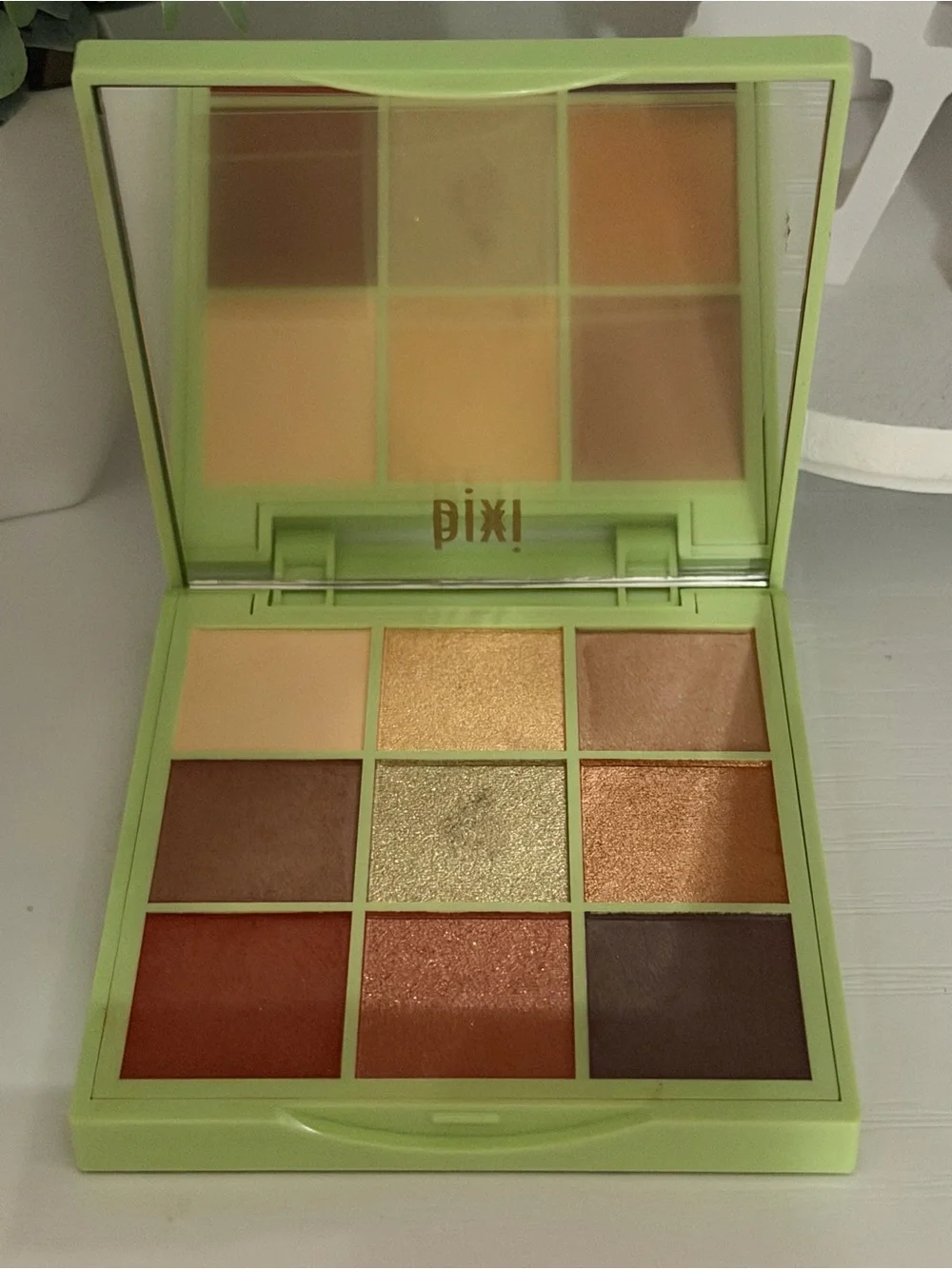 Pixi by Petra Warm Shimmer Eyeshadow Palette - Hazelnut Haze